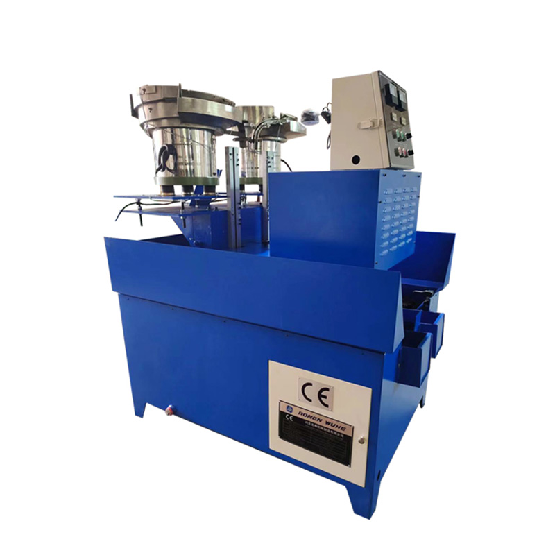 Fyrkantig skruvmejselmaskin